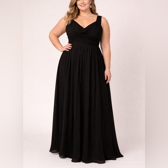 JJs House Dresses & Skirts - JJ’s House Elegant Black Evening Gown Size 20W